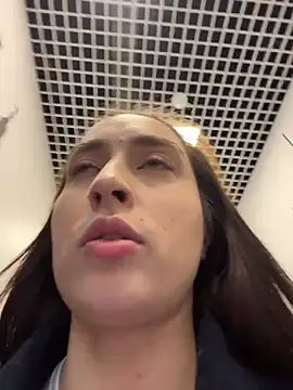 Holly_Play's cam snapshot