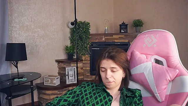 IleanaPishko's cam snapshot