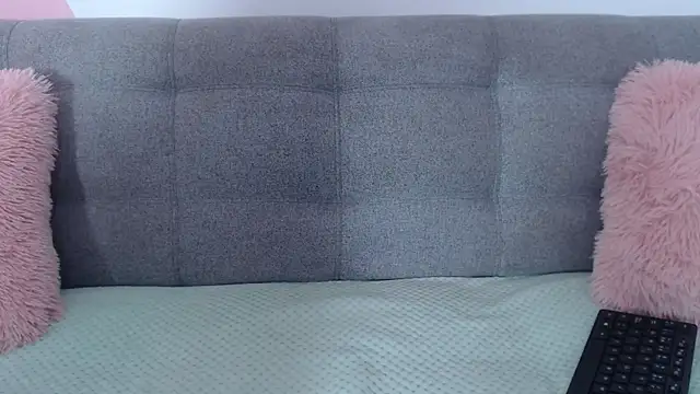 sarah_saen's cam snapshot