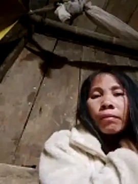 Ana_hoa live sex cam