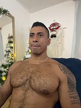 aaroncolombia live sex cam