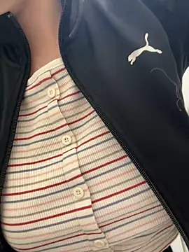 Aiko_Yumi live sex cam