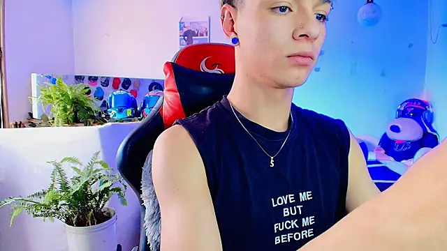 twink_sebas_ live sex cam