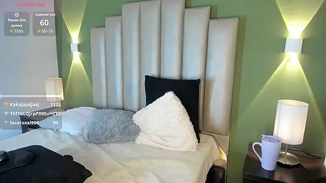 Emmawattsom's cam snapshot