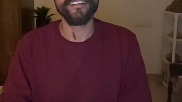 MakeMeAwareAah's cam snapshot