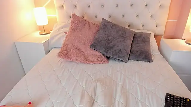 Antonella_Diiaz's cam snapshot