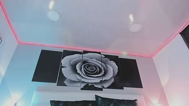 sofi_bakerr's cam snapshot