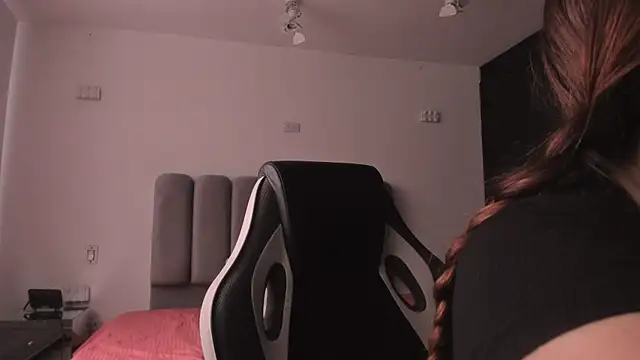 AlliceLover's cam snapshot