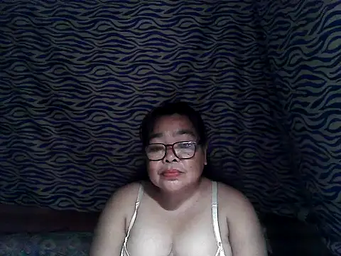 cris_tita's cam snapshot