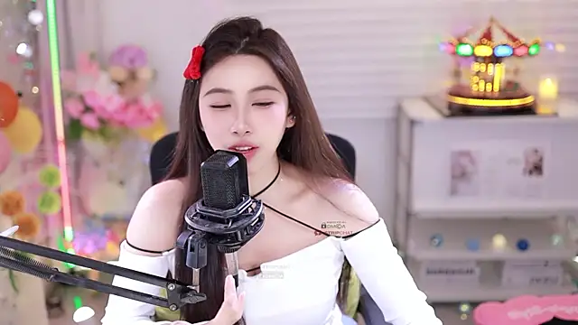 SleepArtist's cam snapshot