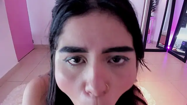 antonellarousee's cam snapshot