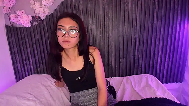 Molly_Bms_'s cam snapshot