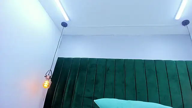 Ema-Messy's cam snapshot