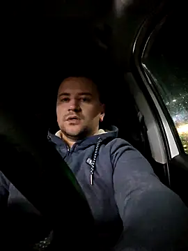 KarlosCarutox live sex cam