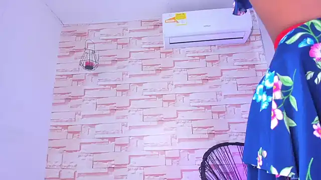 tiffanyy_777 live sex cam