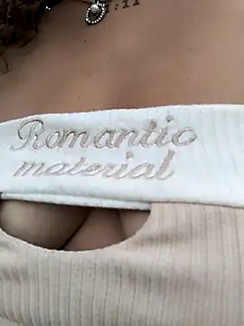 roxyrougee live sex cam