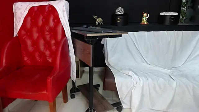 Layla_Isabel's cam snapshot