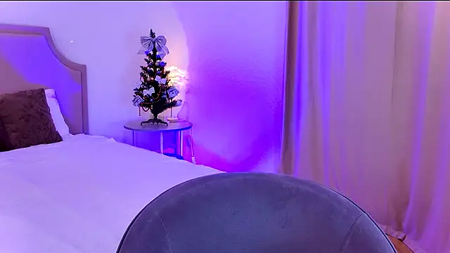 EmeraldGlow's cam snapshot