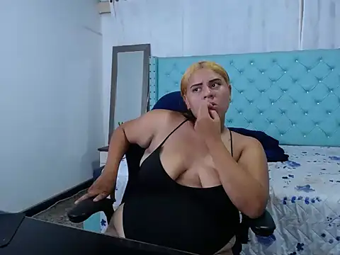 natalia_bigboobs25's cam snapshot