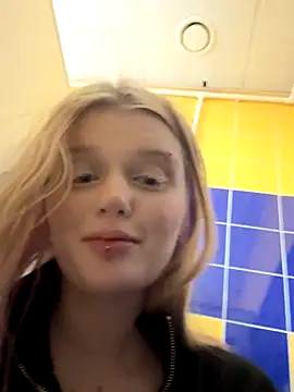 ann_ewu's cam snapshot