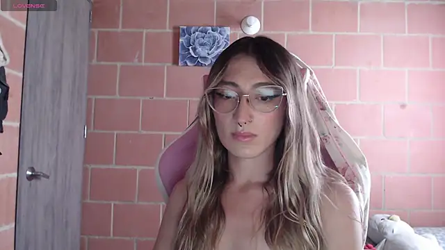 Andrea_camilaaa live sex cam