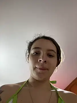 karla-thomsom10's cam snapshot