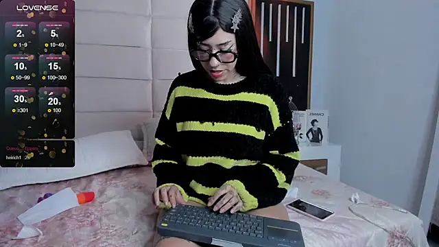 JuliMonroe19's cam snapshot