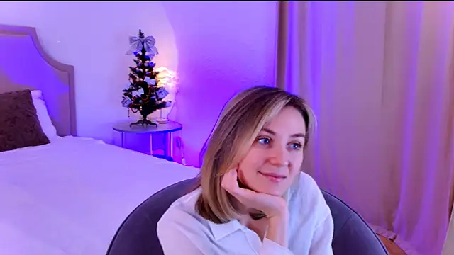 EmeraldGlow's cam snapshot