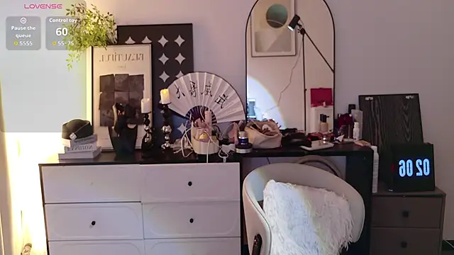 funnygirl0929's cam snapshot