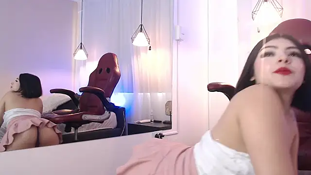 Paris_Blake's cam snapshot