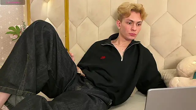 Even_Vrot live sex cam