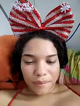 ChloeRaviss_'s cam snapshot