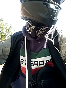 weedmanhot28's cam snapshot