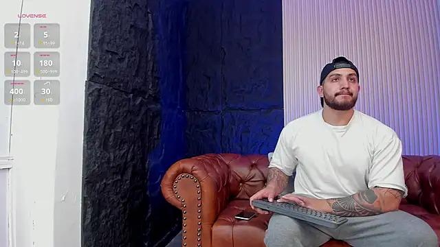 KyleNorth_'s cam snapshot