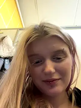 ann_ewu's cam snapshot