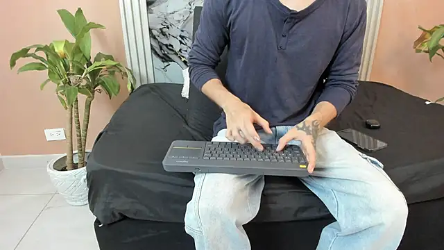 eren_jeager live sex cam