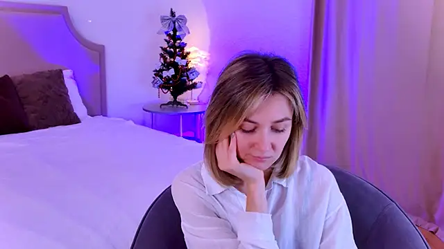 EmeraldGlow's cam snapshot