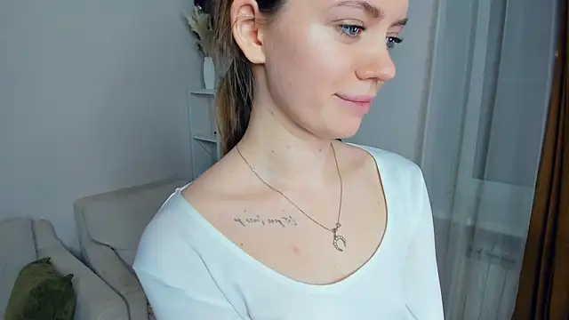 AngelesBenitz's cam snapshot