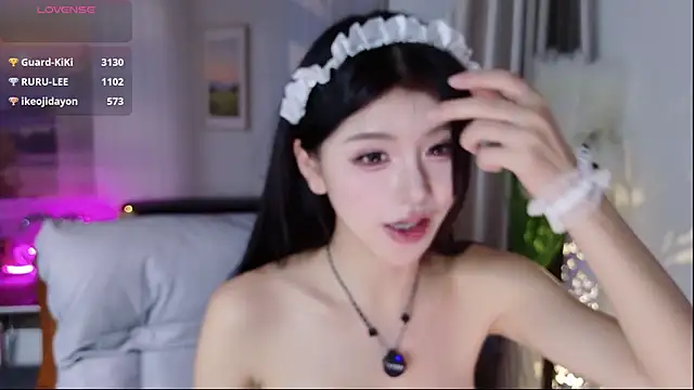 Kiki--2025's cam snapshot