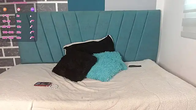 Chloe_Brown3's cam snapshot