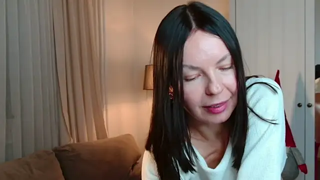 LittleNicolee's cam snapshot