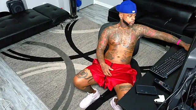 SLANGONDEMHOES's cam snapshot