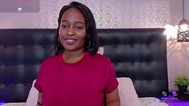 NaiaraMasson_'s cam snapshot