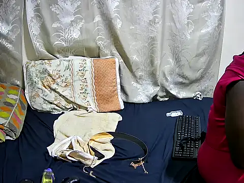 happy_sonia's cam snapshot