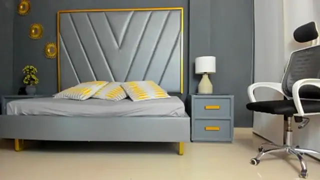 BrendaAdams_'s cam snapshot