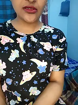 RomanticCouple432's cam snapshot