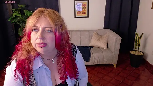 MilfArlet's cam snapshot