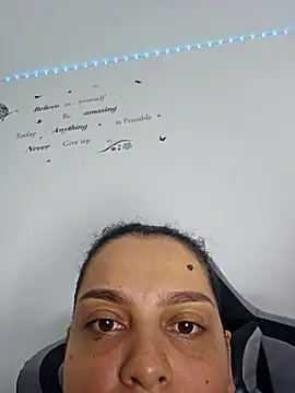 big_pusyy's cam snapshot