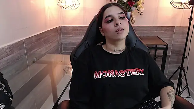 MadyStone_'s cam snapshot