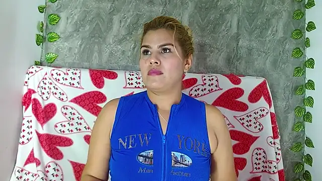 akamilasweetcm101's cam snapshot